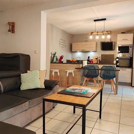 Cozy T2 With Garden In Saint-raphael